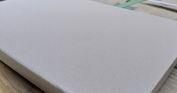 压延微晶板是什么？和铸石板一样吗？